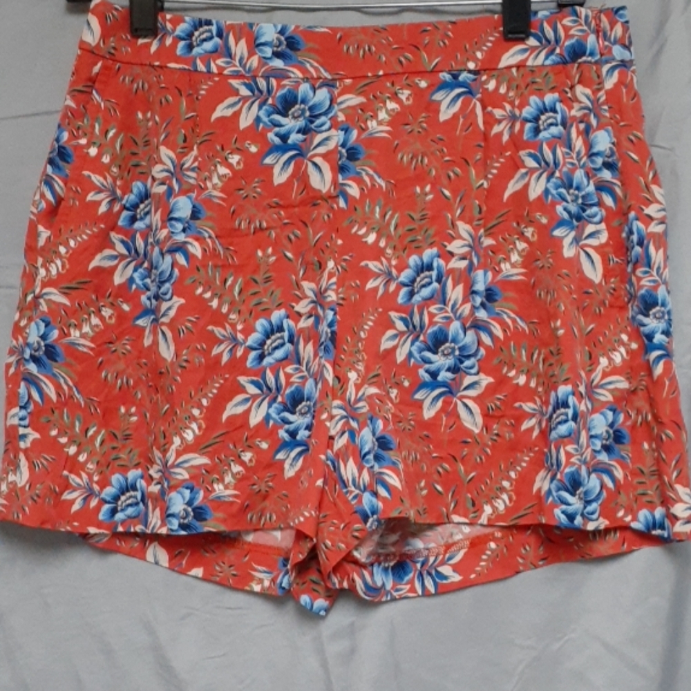 LOFT Floral Flowy Shorts